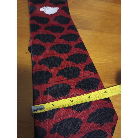 Black Sheep 100% Polyester Tie Designs By A. Rogers Sheep Neck Tie EUC - Picture 3 of 4